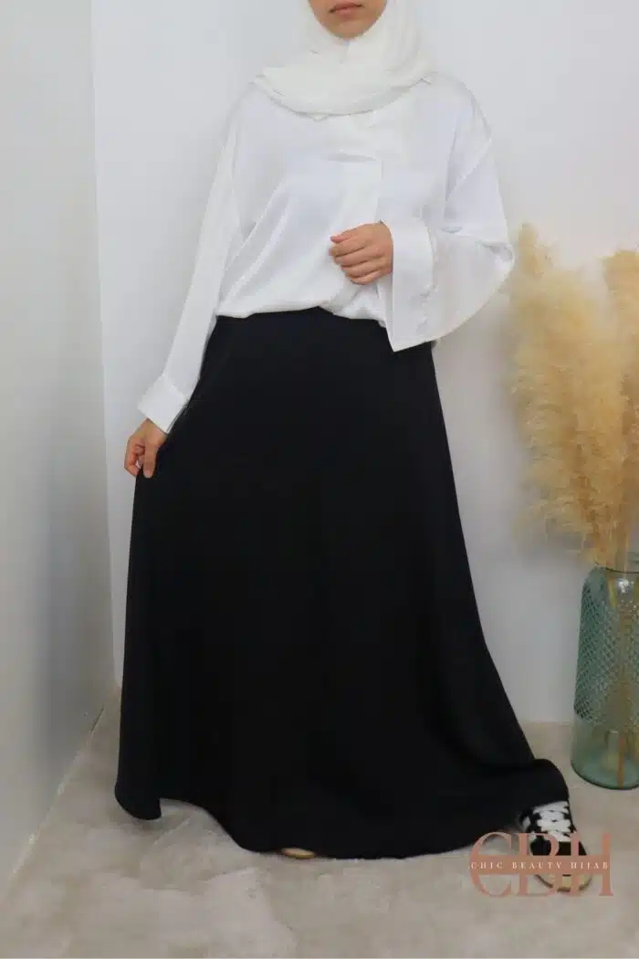 Jupe longue évasée satin noire