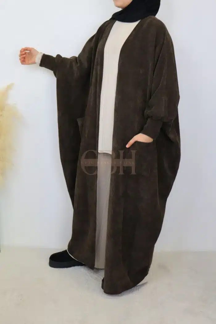 Cardigan papillon en velours marron – Chic Beauty Hijab