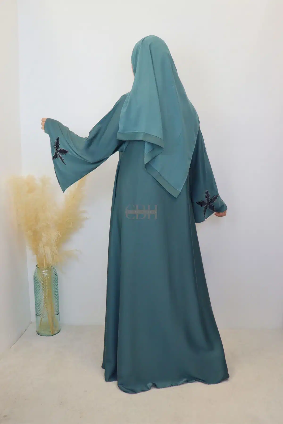 Abaya Dubaï élégante Inaya émeraude