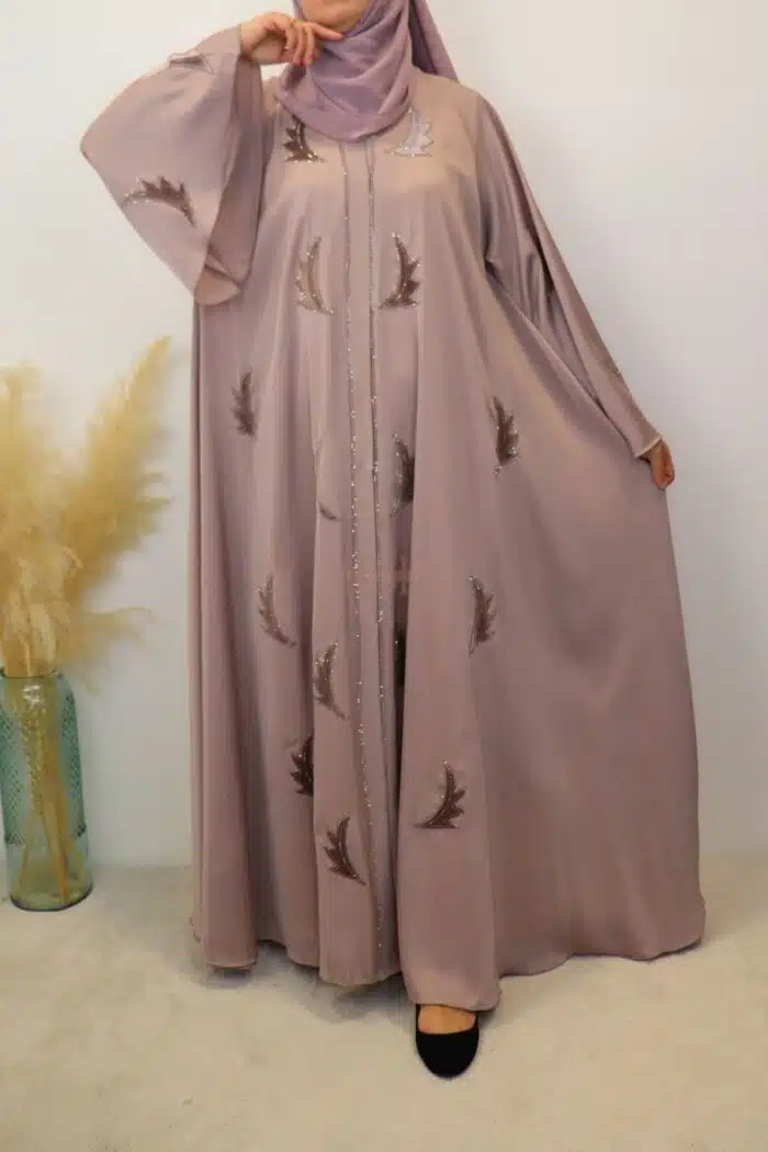 Abaya Dubaï évasée amira brodée avec perles pour mariage et occasions spéciales