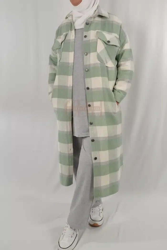 Découvrez la veste chemise à carreaux, tendance automne-hiver, parfaite pour un look casual et chic. Coupe oversize et flanelle douce pour un confort optimal